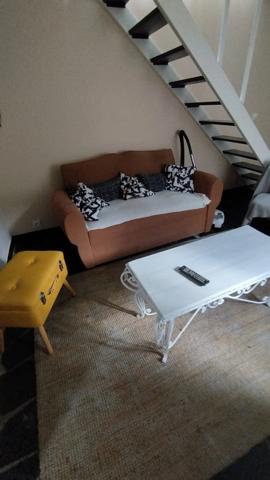 "Demeure d’Exception à Crozon : 175 m² de Caractère, 5 Chambres et Horizon Marin"