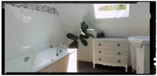 "Demeure d’Exception à Crozon : 175 m² de Caractère, 5 Chambres et Horizon Marin"