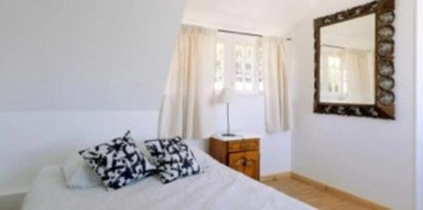 "Demeure d’Exception à Crozon : 175 m² de Caractère, 5 Chambres et Horizon Marin"