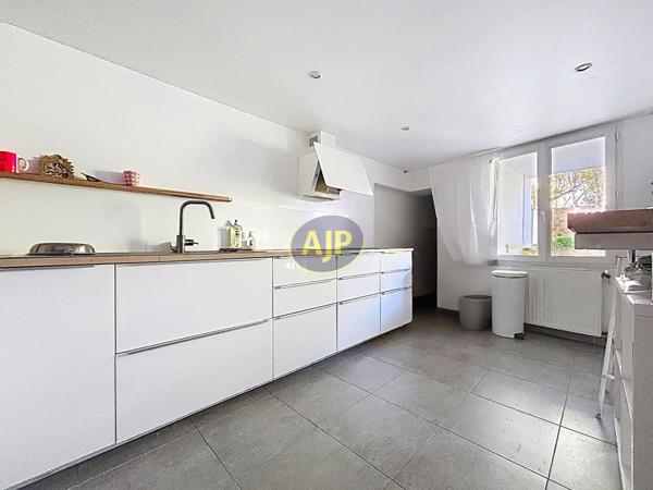 Vente appartement Bordeaux : 298 000 € - AJP Immobilier Bordeaux Nansouty