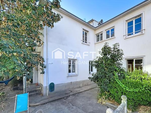 Rare ! Maison de ville avec garage, jardinet et terrasse !
