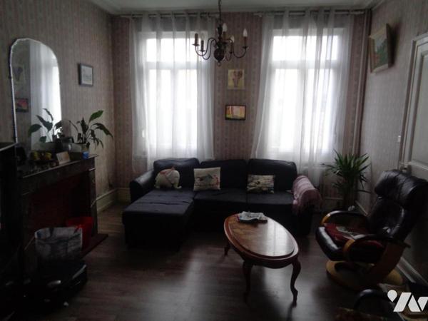 Secteur jardin Public Maison de ville avec garage bâtie sur 437 m²