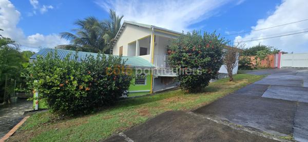 Vente Maison160 m² - 8 Pièces - SAINT FRANCOIS (97118)