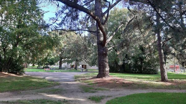 Appartement à vendre à Rennes en Ille-et-Vilaine (35000), ref : 010/2139   
Sud