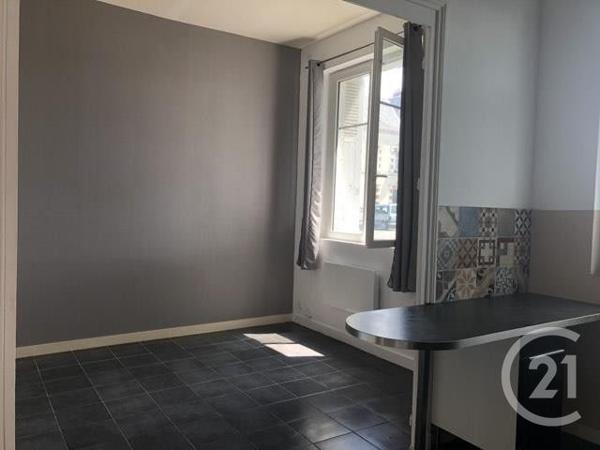 Appartement F4 à vendre  4 pièces - 77 m2 MACHECOUL ST MEME - 44