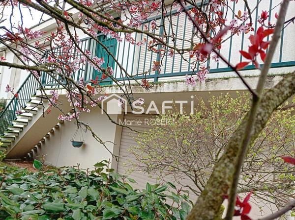 LES PONTS DE CE Maison sur sous-sol Jardin