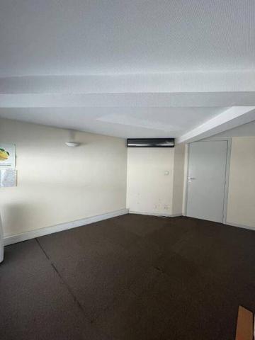 REF 12387-  6 RUE PIERRET - LOCAL COMMERCIAL