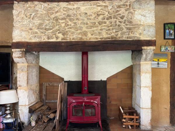 Propriete/Gites 6 hectares, Proche de THENON (24)