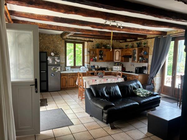 Propriete/Gites 6 hectares, Proche de THENON (24)
