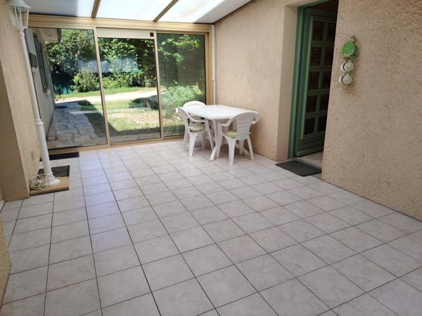 A vendre commune de Migné Auxances dans un environnement calme et verdoyant grande maison de plain pied de 180 m²
