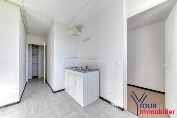 Appartement à vendre, 3 pièces - Vénissieux 69200