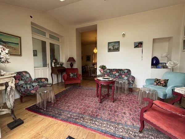Maison 6 pièce(s) 4 chambre(s) 191.24 m²