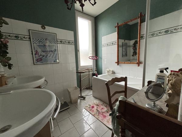 Maison 6 pièce(s) 4 chambre(s) 191.24 m²