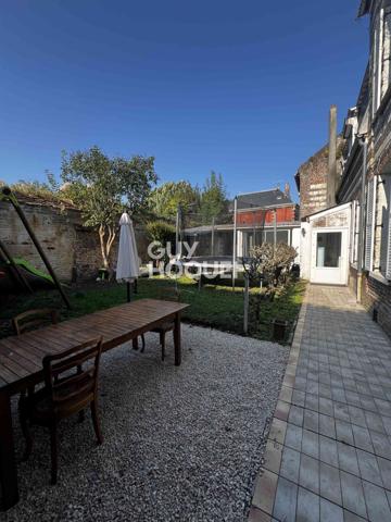 CENTRE VILLE - IMMEUBLE DE RAPPORT AVEC COMPTEURS INDIVIDUELS D'ENVIRON 267M²