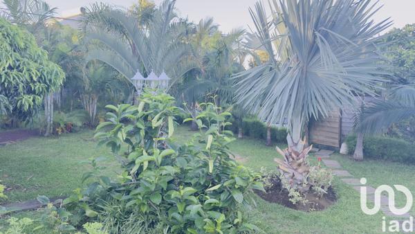 Maison à vendre 8 pièces 245 m² Le Tampon