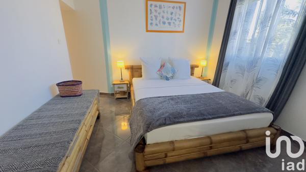 Maison à vendre 8 pièces 245 m² Le Tampon