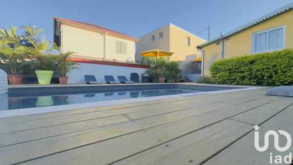 Maison à vendre 8 pièces 245 m² Le Tampon