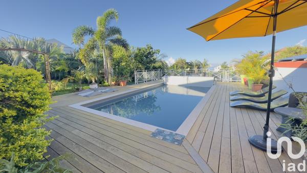 Maison à vendre 8 pièces 245 m² Le Tampon