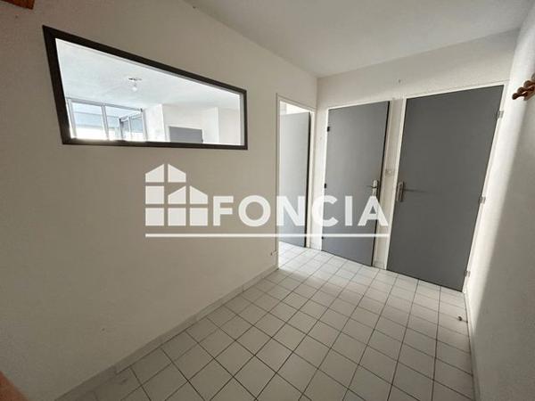 Location Appartement 2 pièces 31.6 m² - 368 AVENUE JEAN JAURES Le Grau Du Roi 30240