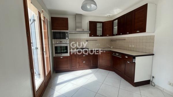 Maison récente à vendre à Compiègne - 5 chambres, jardin, garage double