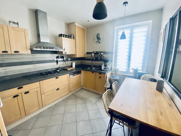 Maison 8 pièces - 207 m²