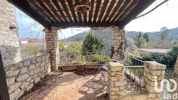 Maison 9 pièces de 180 m² à La Colle-sur-Loup (06480)