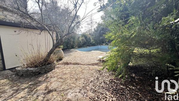 Maison 9 pièces de 180 m² à La Colle-sur-Loup (06480)