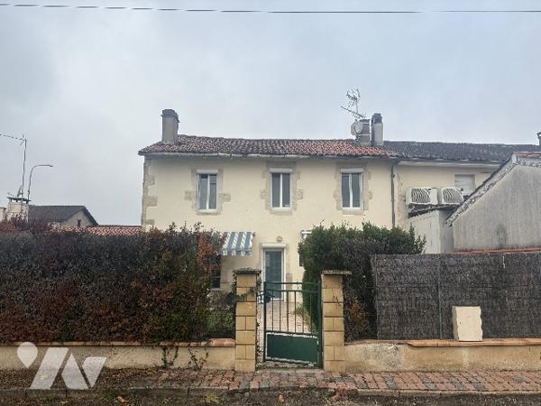 Maison de ville de 214 m² avec garage et jardin – Casteljaloux