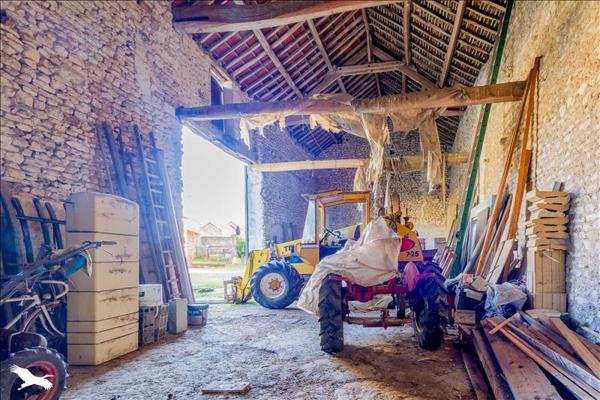 Maison à vendre |  Breuil-Bois-Robert |  10 pièces | 400 m²