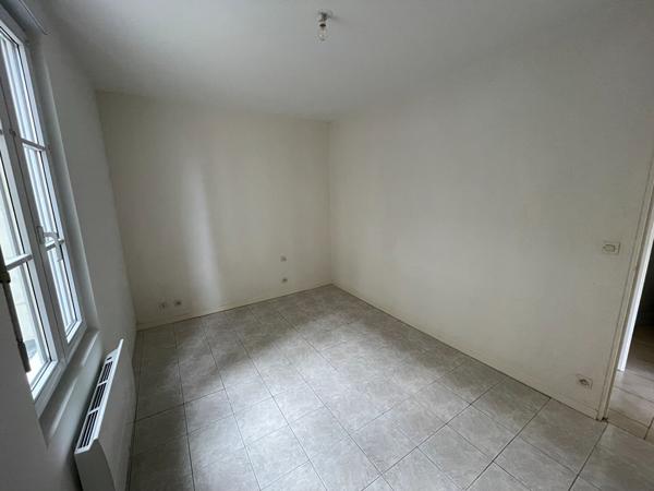 A LOUER TIERCE Appt T2 au RDC de 39 m2