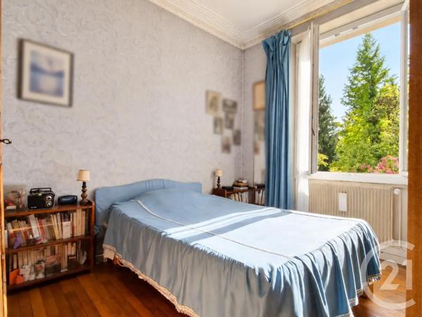 Maison à vendre  9 pièces - 178,23 m 2   LA TRONCHE  - 38