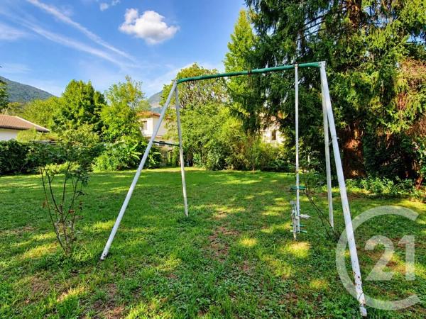 Maison à vendre  9 pièces - 178,23 m 2   LA TRONCHE  - 38