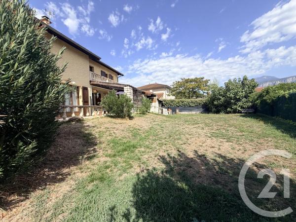 Maison à vendre  9 pièces - 178,23 m 2   LA TRONCHE  - 38