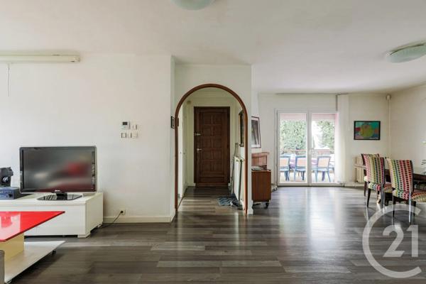 Maison à vendre  9 pièces - 178,23 m 2   LA TRONCHE  - 38