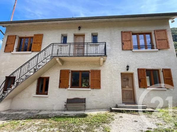 Maison à vendre  9 pièces - 178,23 m 2   LA TRONCHE  - 38