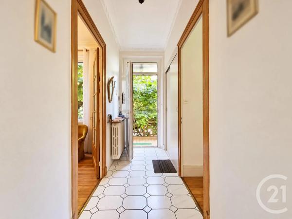 Maison à vendre  9 pièces - 178,23 m 2   LA TRONCHE  - 38
