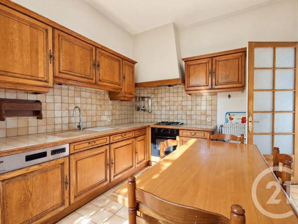 Maison à vendre  9 pièces - 178,23 m 2   LA TRONCHE  - 38