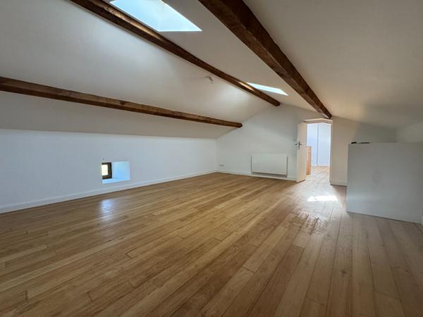 Charmante longère entièrement rénovée à Rouillé