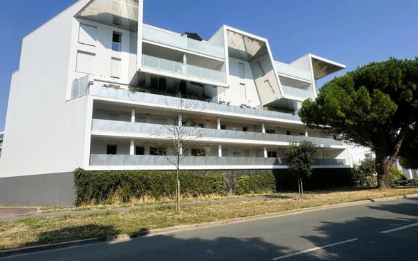 Appartement à vendre    3 pièces • 62,40 m2 La Rochelle