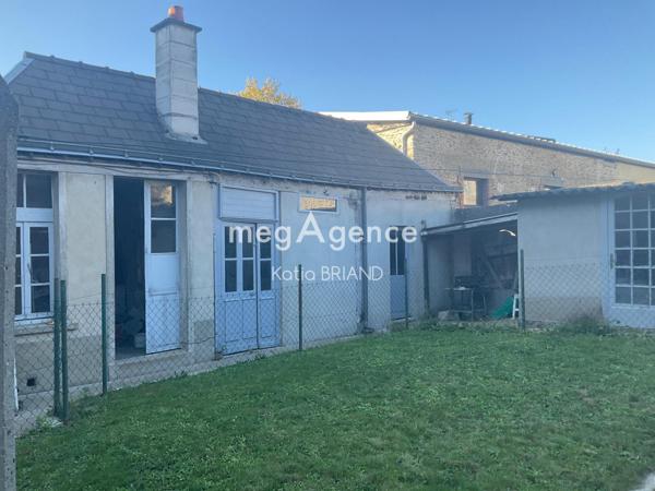 Immeuble à LAVAL, 53000 - 200m²