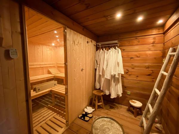 Vente Maison 8 pièces 195 m2 à Champhol