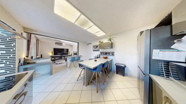 Vente Maison 8 pièces 195 m2 à Champhol