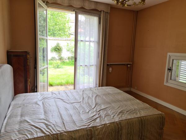 Marcoussis (91460) Demeure de prestige à rénover - 341 m² - 13 pièces / 6 chambres - 1 Lot à bâtir possible - Centre-ville