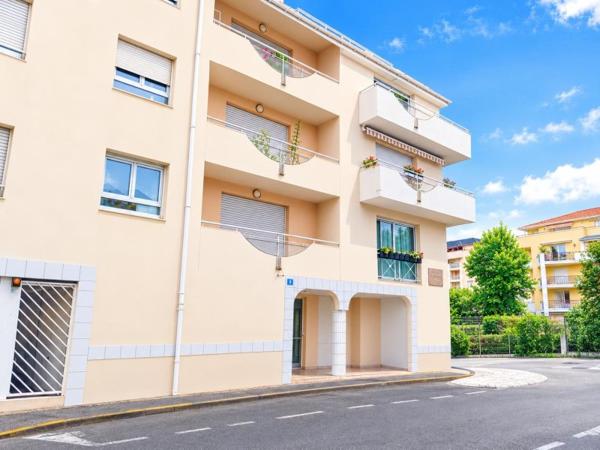 Vente / Appartement T1 à Pau (64000)