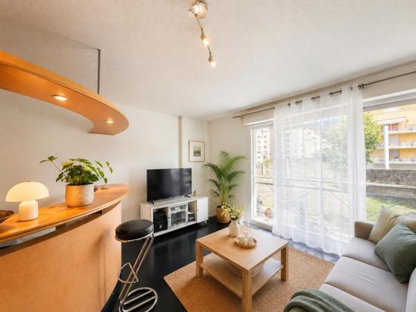 Vente / Appartement T1 à Pau (64000)