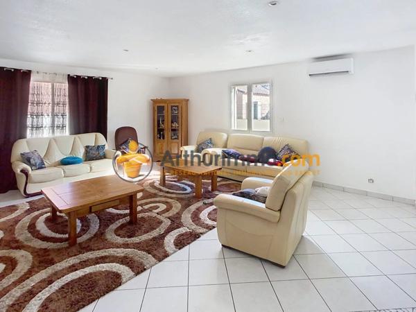 Vente                                                      Villa
                        
                     9 pièces                      190 m2                     à Perpignan