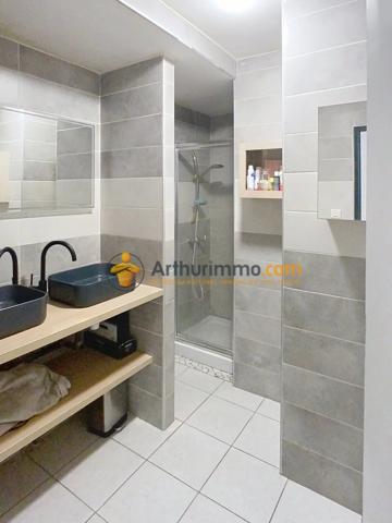 Vente                                                      Villa
                        
                     9 pièces                      190 m2                     à Perpignan