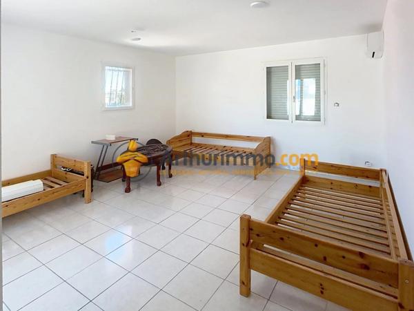 Vente                                                      Villa
                        
                     9 pièces                      190 m2                     à Perpignan
