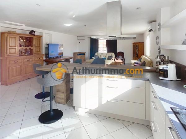 Vente                                                      Villa
                        
                     9 pièces                      190 m2                     à Perpignan