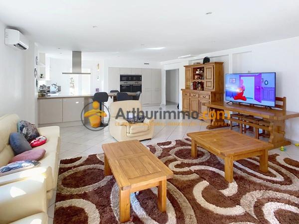 Vente                                                      Villa
                        
                     9 pièces                      190 m2                     à Perpignan